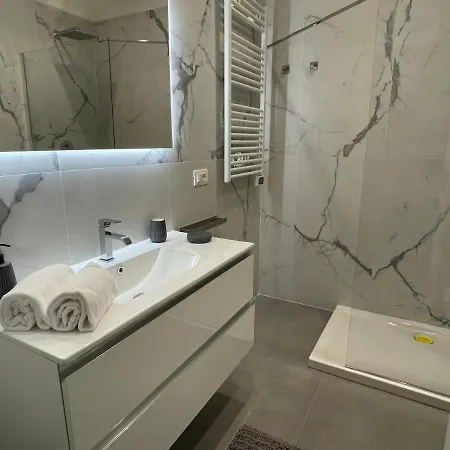 Acqua Azzurra * Специя