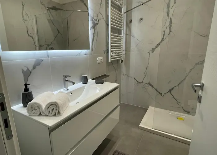 Acqua Azzurra * La Spezia